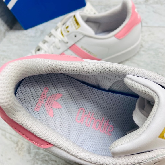 Adidas Superstar white and light pink LAST PAIR - Picture 4 of 8